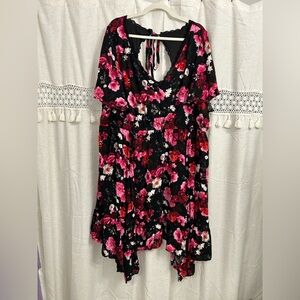 Torrid Dress Women 4 4x Flutter Sleeve Midi Black Floral Gauzy Handkerchief Hem.